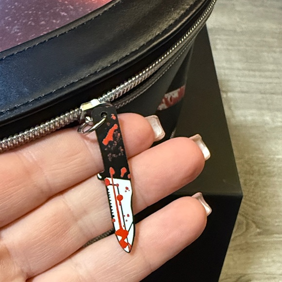 Glamlite Ghostface Collab Makeup Bag Holligram Crossbody - Picture 5 of 11